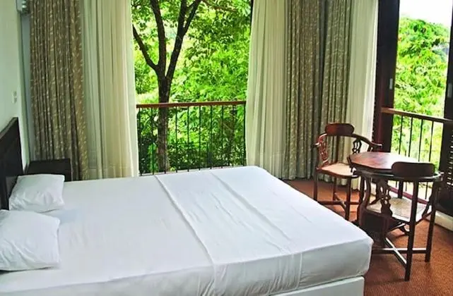 Deluxe Tek Büyük Yataklı Oda, Dağ Manzaralı