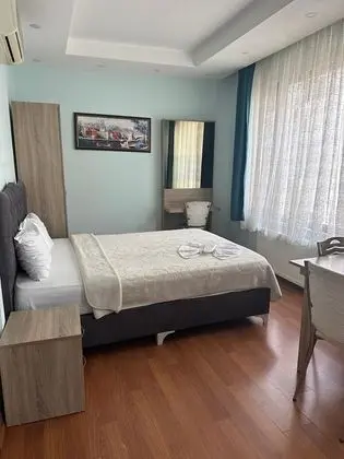 Tek Büyük Yataklı Oda