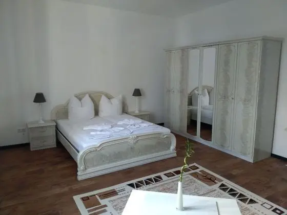 Comfort Apart Daire, 3 Yatak Odası, Sigara İçilmez, Bahçe Manzaralı (+ Living Room)
