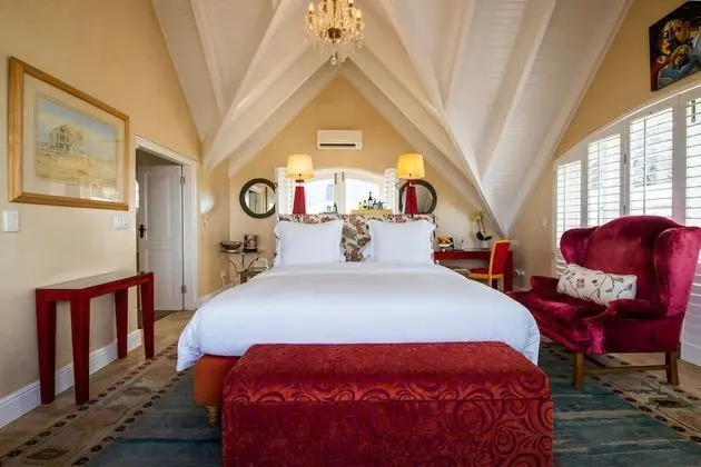 Luxury Oda