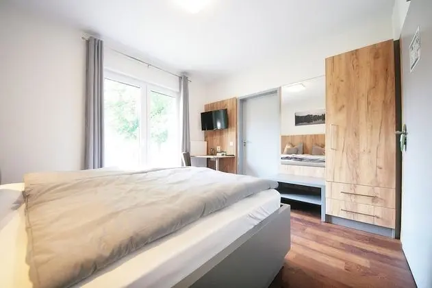 Classic Tek Büyük Yataklı Oda