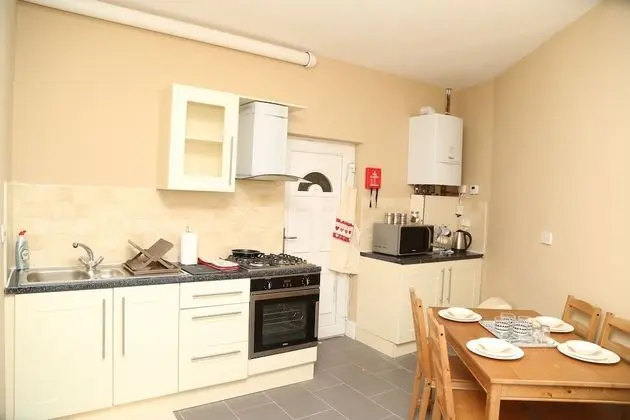 Apartment (B5 Flat 2)