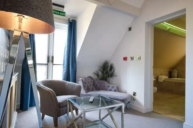 Süit, 1 Çift Kişilik Yatak, Sigara İçilmez (Separate Lounge)