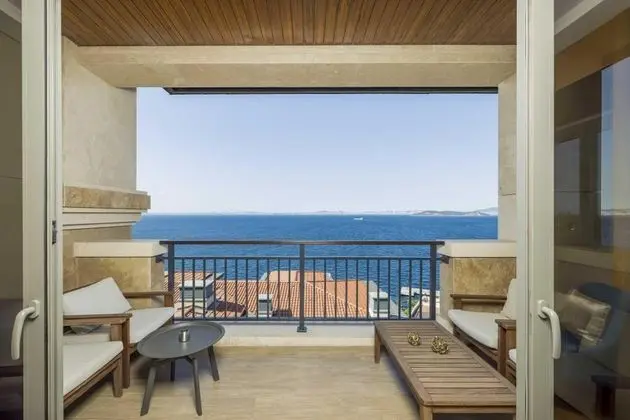 Executive Suite, Deniz Manzaralı, Balkonlu