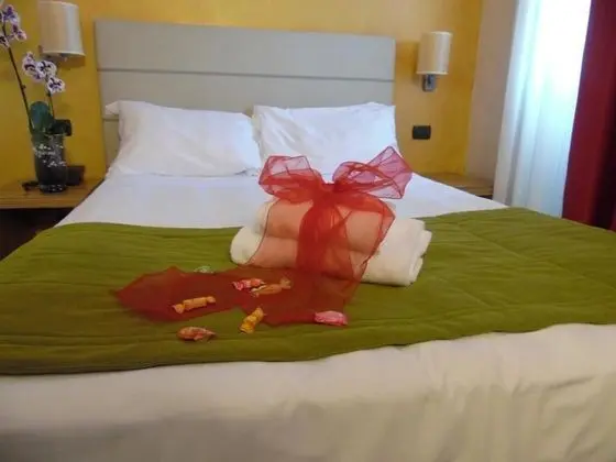 Büyük Yataklı Tek Kişilik Oda