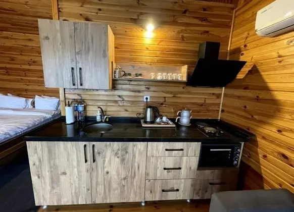 İngiliz Evleri, Deniz ve Dağ Manzaralı, Verandalı