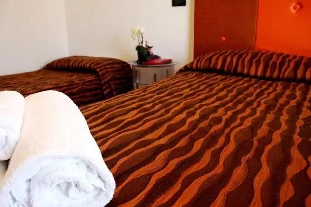 Tek Büyük veya İki Ayrı Yataklı Oda