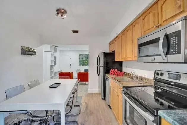 Ev (4 Bedrooms)