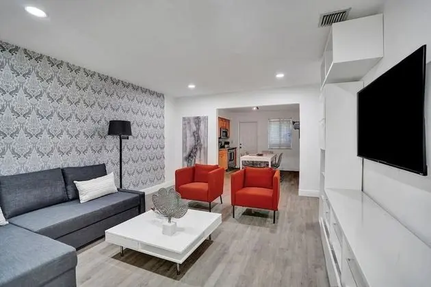 Ev (4 Bedrooms)