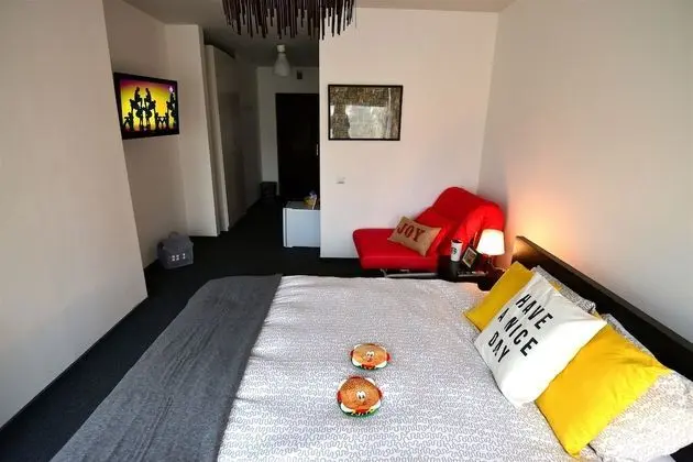 Üç Kişilik Oda