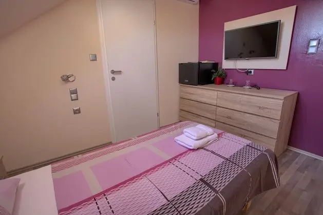 Tek Büyük Yataklı Oda