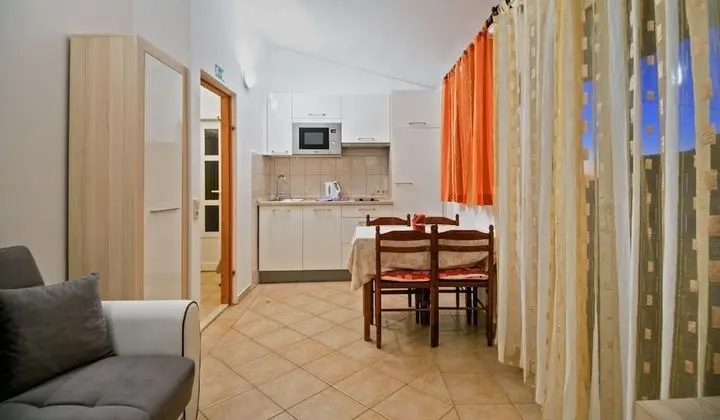 Apart Daire (Bisernica - with pool - A3(2))