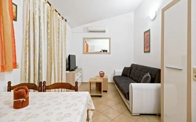 Apart Daire (Bisernica - with pool - A3(2))