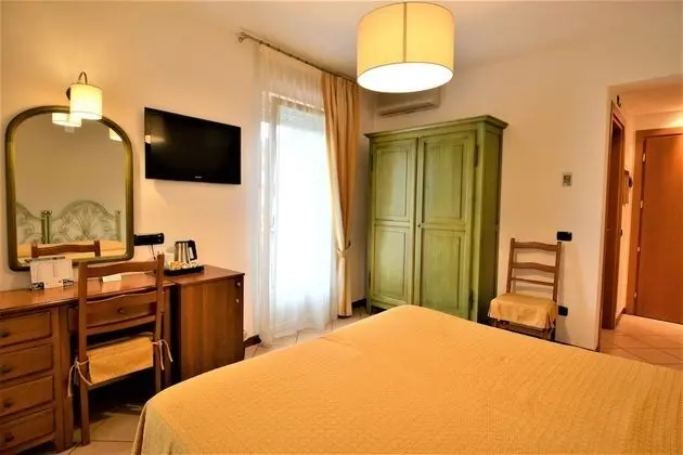 Comfort Tek Büyük veya İki Ayrı Yataklı Oda, Balkon