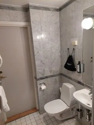 Basic Tek Büyük Yataklı Oda