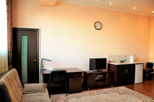 Comfort Tek Büyük Yataklı Oda