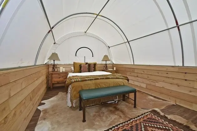Deluxe Kulübe, Birden Çok Yatak, Sigara İçilmez