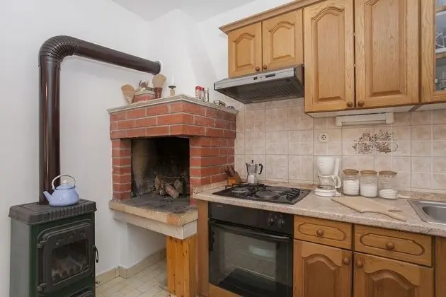 Ev (Villa Bistrana - 15m from sea - H(4))