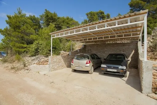 Ev (Villa Bistrana - 15m from sea - H(4))