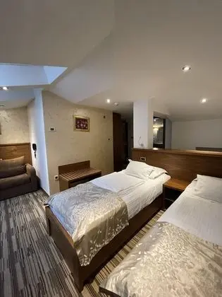 Standard Üç Kişilik Oda