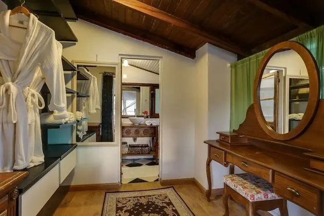Panoramic suite terrace
