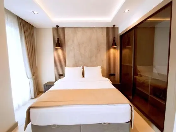 Grand Deluxe Suite, Kara veya Havuz Manzaralı