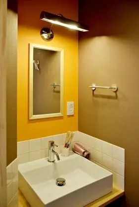 İki Ayrı Yataklı Oda, Sigara İçilmez (Joutou #LW3)