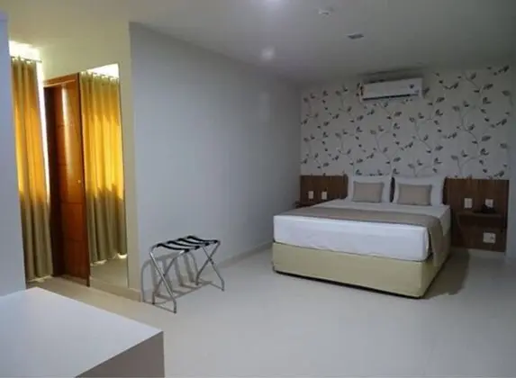 Luxury Tek Büyük Yataklı Oda
