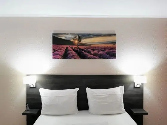 Comfort Oda, 1 Büyük (Queen) Boy Yatak