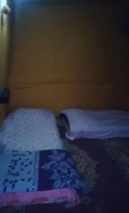 Standard Dört Kişilik Oda, Ortak Banyo