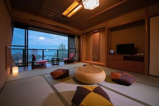 Oda, Küvet (Japanese-Western Style, Open-Air Bath)