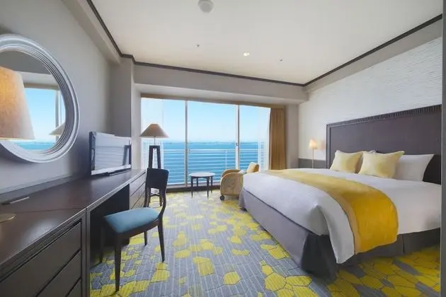 Deluxe Tek Büyük Yataklı Oda, 1 Çift Kişilik Yatak, Sigara İçilmez, Göl Manzaralı (30sqm)