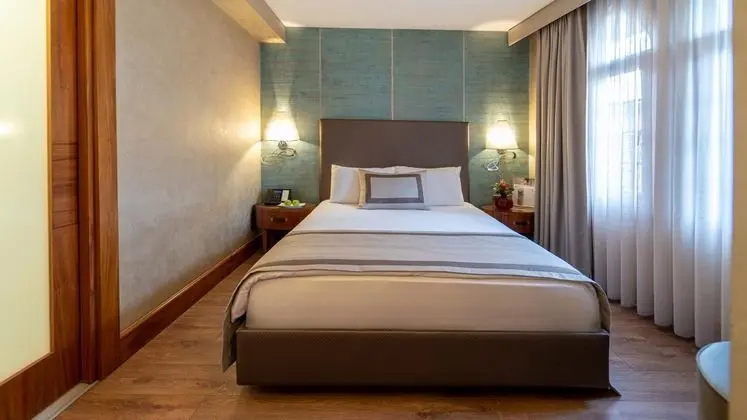Standart Oda, Şehir Manzaralı