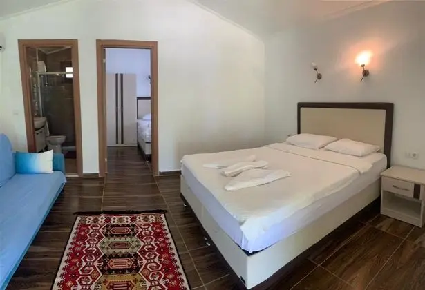 Aile Bungalov - Verandalı