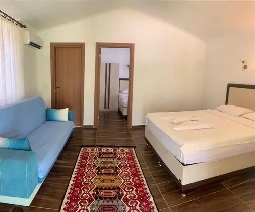 Aile Bungalov - Verandalı