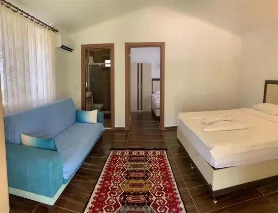 Aile Bungalov - Verandalı