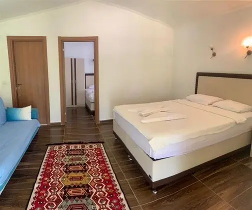 Aile Bungalov - Verandalı