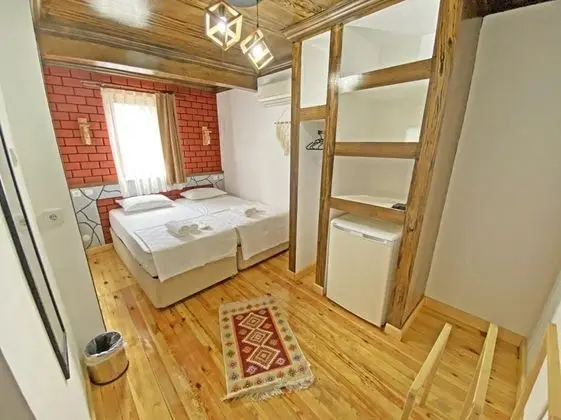 Çift Kişilik, Manzarasız