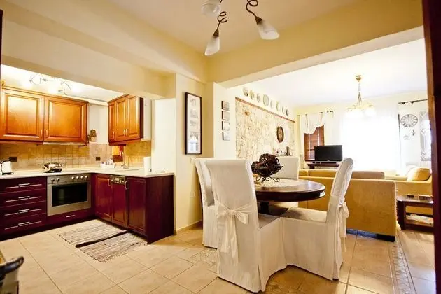 Ev, 4 Yatak Odası, Havuz Kullanımı