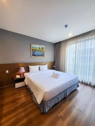 Deluxe Tek Büyük Yataklı Oda