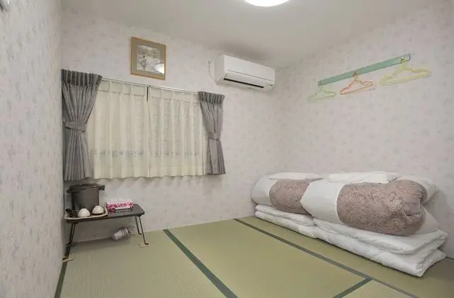 Traditional Oda, Ortak Banyo (Japanese Futon, C(3))