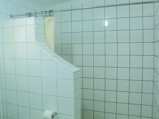 Family Tek Büyük Yataklı Oda