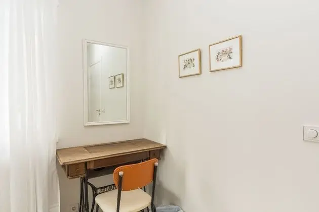 Tek Büyük Yataklı Oda, Ortak Banyo