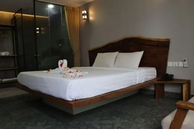 Deluxe Tek Büyük Yataklı Oda