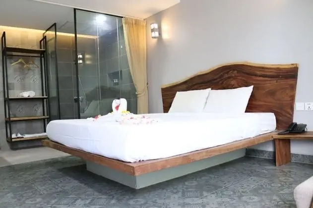 Deluxe Tek Büyük Yataklı Oda