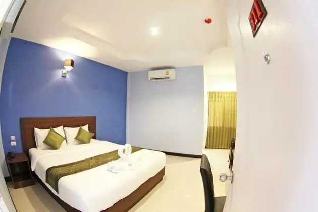 Deluxe Room with Pool View