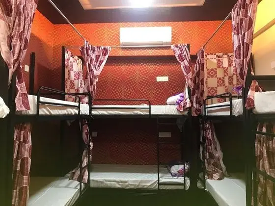 Basic Ortak Ranzalı Oda, 1 Tek Kişilik Yatak