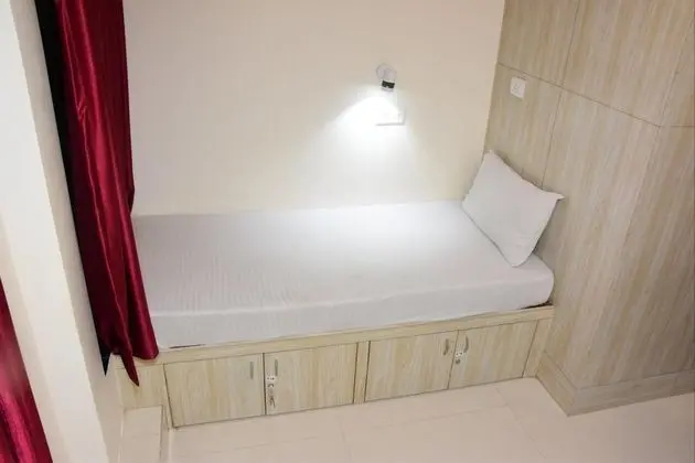 Ortak Ranzalı Oda, Sadece erkekler için