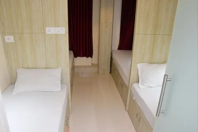 Ortak Ranzalı Oda, Sadece erkekler için