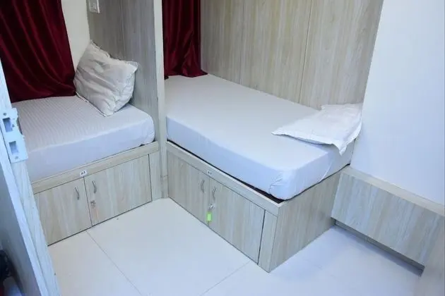 Ortak Ranzalı Oda, Sadece erkekler için